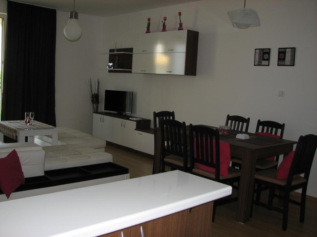 Two-Bedroom Apartment Donika Tsarevo Buitenkant foto